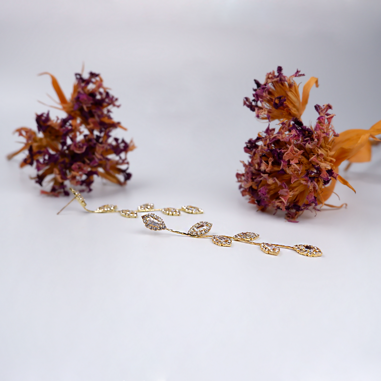 Ohrringe goldfarben-Ohrringe silberfarben-Blatt Ohrringe-Ohrringe Blatt Design-Hochzeit Ohrringe-Braut Ohrringe-Damen Ohrstecker-SHELAGO SCHMUCK