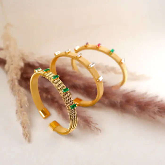 außergewöhnlicher Armreif mit Steinen-Iris-Armband