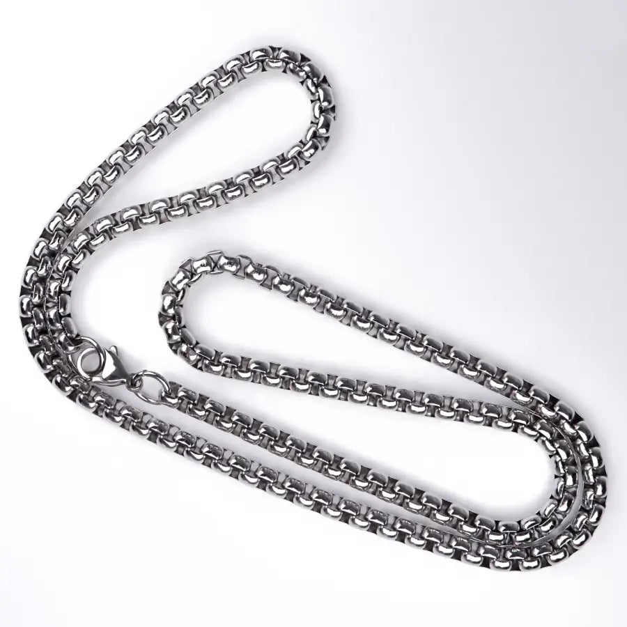 Entdecke unsere robusten Basic Halsketten! Jetzt Edelstahl Basic Box Halsketten in 2,5 mm, 3 mm, 4 mm und 5 mm Stärke online kaufen bei shelago.com ✓ Kombinierbar ✓ Langlebig ✓ Wasserfest