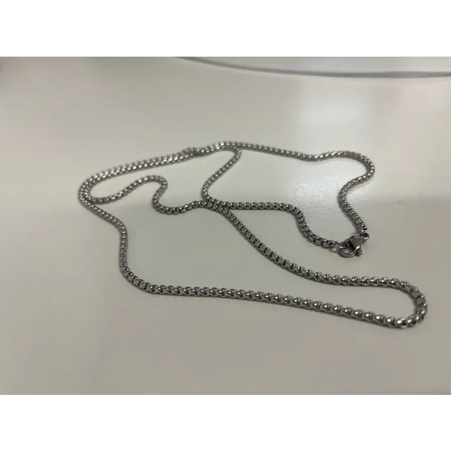 Entdecke unsere robusten Basic Halsketten! Jetzt Edelstahl Basic Box Halsketten in 2,5 mm, 3 mm, 4 mm und 5 mm Stärke online kaufen bei shelago.com ✓ Kombinierbar ✓ Langlebig ✓ Wasserfest