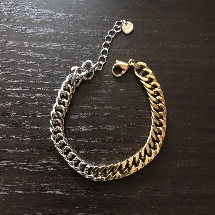 Entdecke jetzt unsere elegante Bicolor Armkette Rixa!