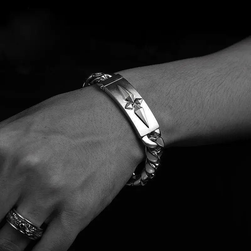 Biker Kreuz Symbol Armkette als glänzender Armschmuck