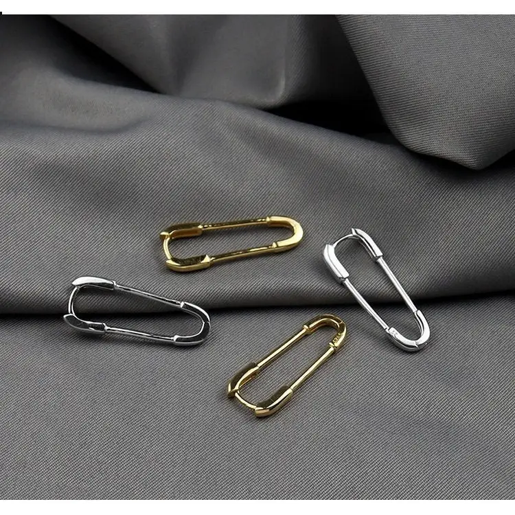 Creolen in der Farbe Gold - hängende Ohrringe als