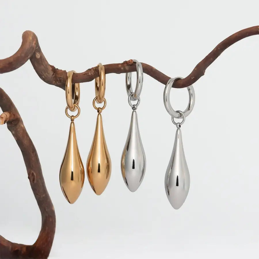 Damen Creolen Edelstahl-Elegante Damen Creolen-Tropfenanhänger Ohrringe-Polierte Creolen-Creolen vergoldet-Creolen modern elegant-Anlaufgeschützte Ohrringe-SHELAGO SCHMUCK