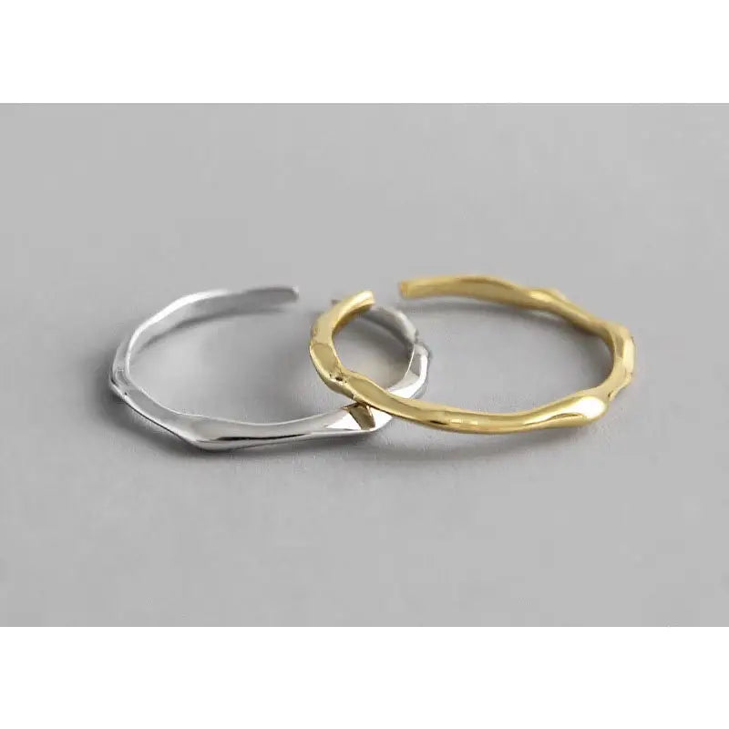 dünner unregelmäßiger Ring-glänzend minimalistisch