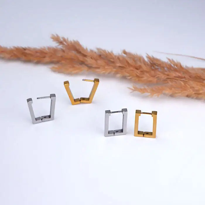 Entdecke jetzt eckige Statement Creolen mit klaren Linien!