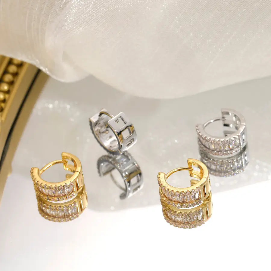 Feine Luxus Zirkon Creolen-Ohrringe als kleiner Ohrschmuck