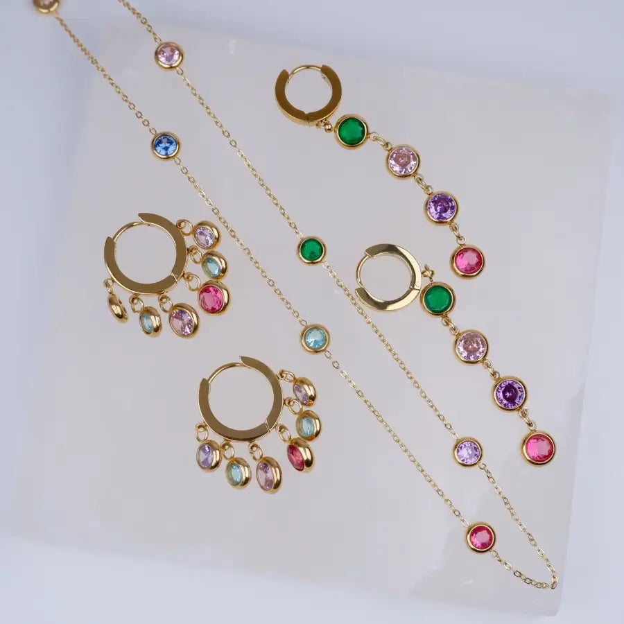 Entdecke jetzt unsere eleganten Zirkonia Creolen!