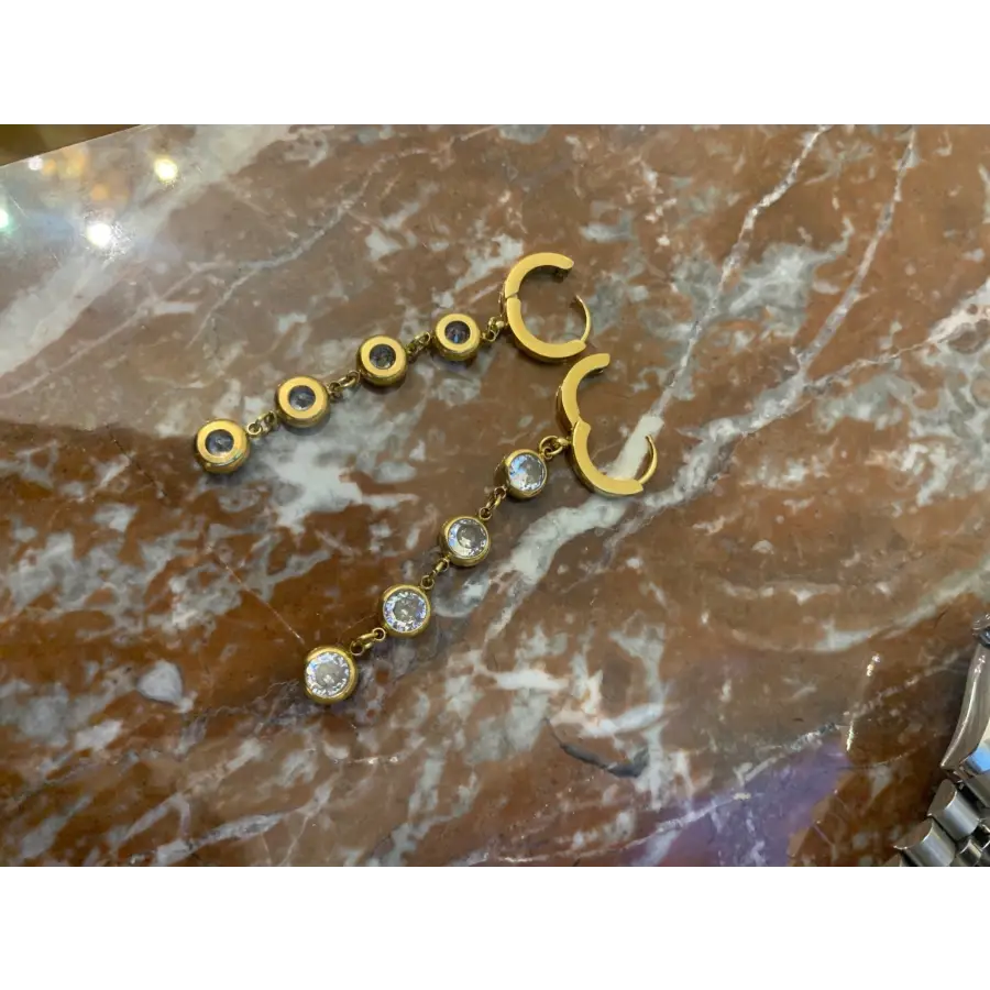 Paar Ohrhänger mit Zirkon Steinen-Creolen mit bunten Steinen-vergoldeter Edelstahl-Ohrringe Gold mit Zirkon-lange Ohrringe-runde Ohrringe-hängende Creolen-SHELAGO