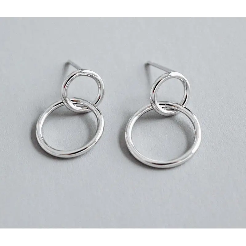 Entdecke das ideale Geschenk - feine Doppelkreis Ohrstecker!