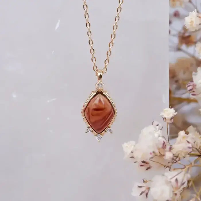 feine Halskette mit Bernstein - Halskette