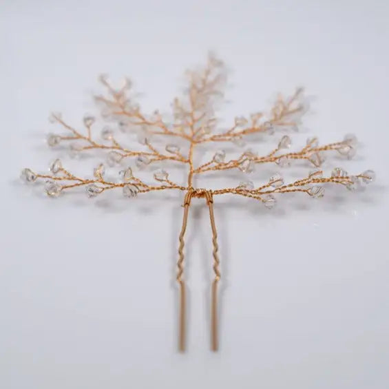 feiner goldfarbener Zweig-Haarschmuck