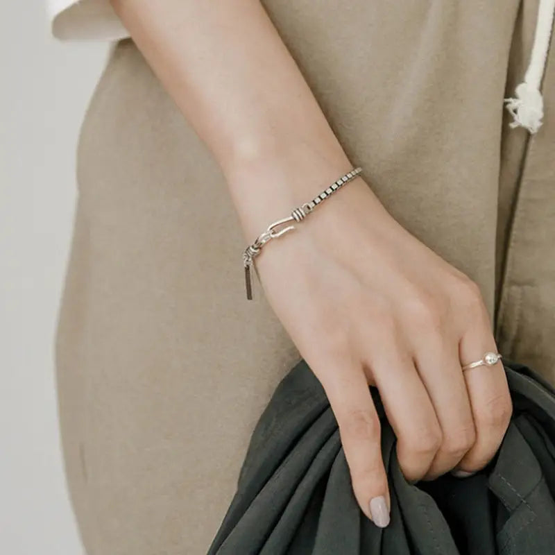 Glücksbringer Arm Kette-minimalistisch glänzend dezent