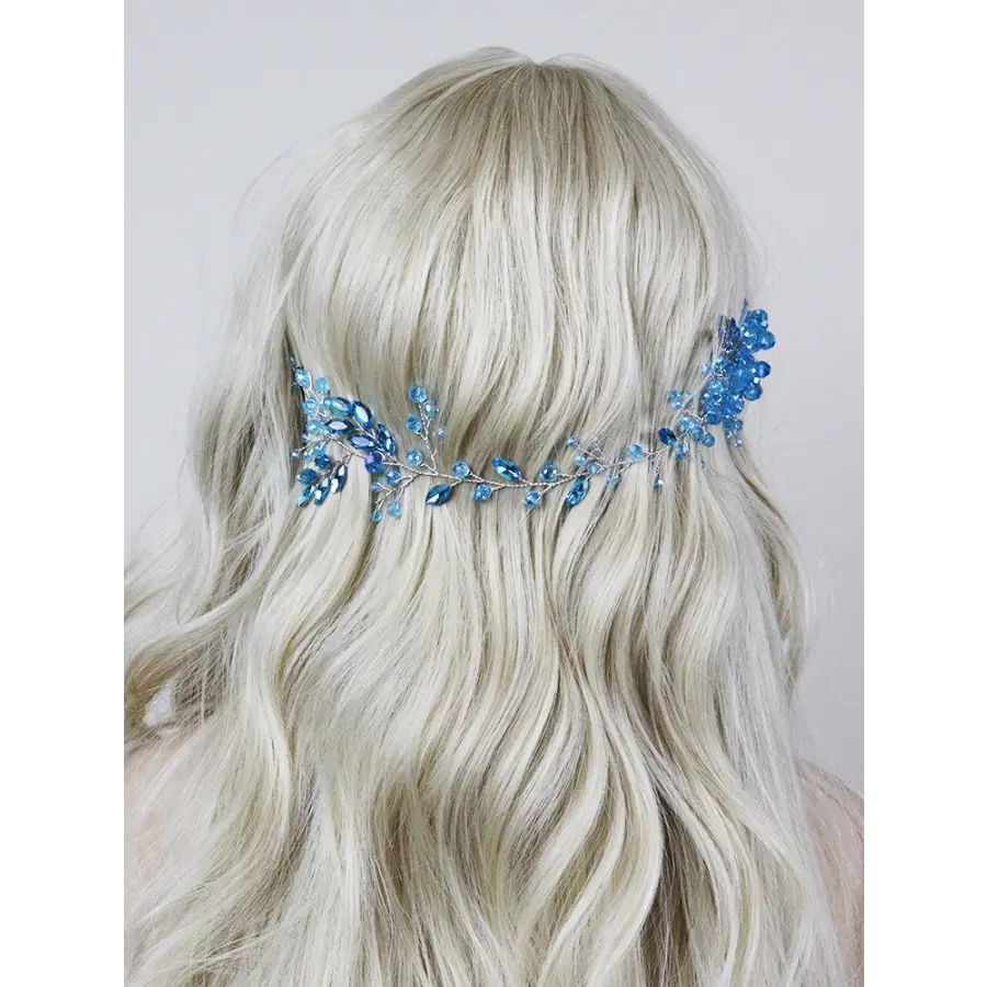 Haarranke mit blau leuchtenden Perlen und Strass-für