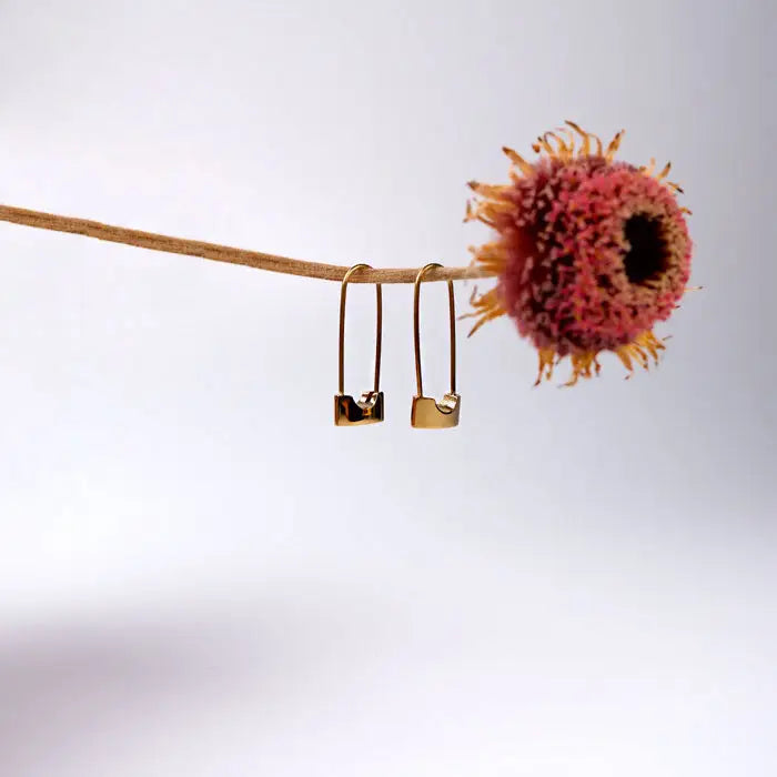 hängende Creolen-Aurelia-außergewöhnliche