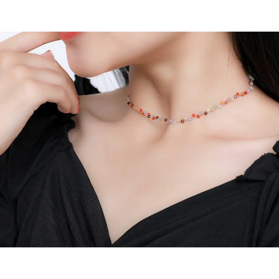 Naturstein Halskette mit kleinen bunten Steinen - feine