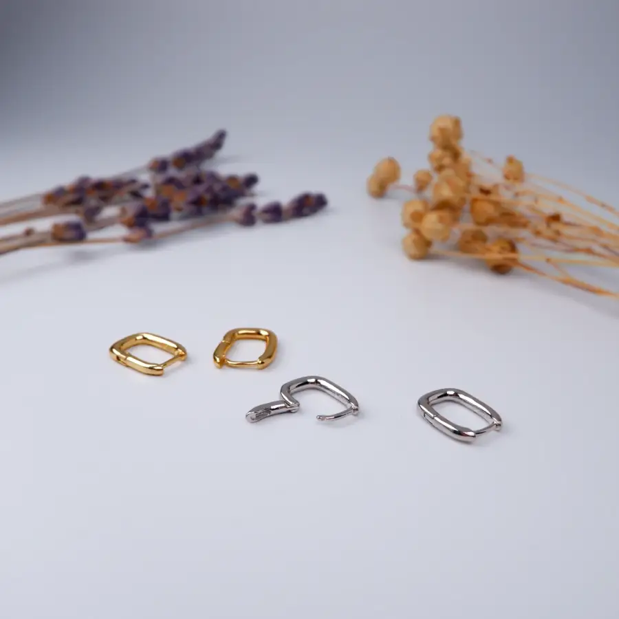 Jetzt Huggie Hoops entdecken - ideale Begleiter im Alltag!