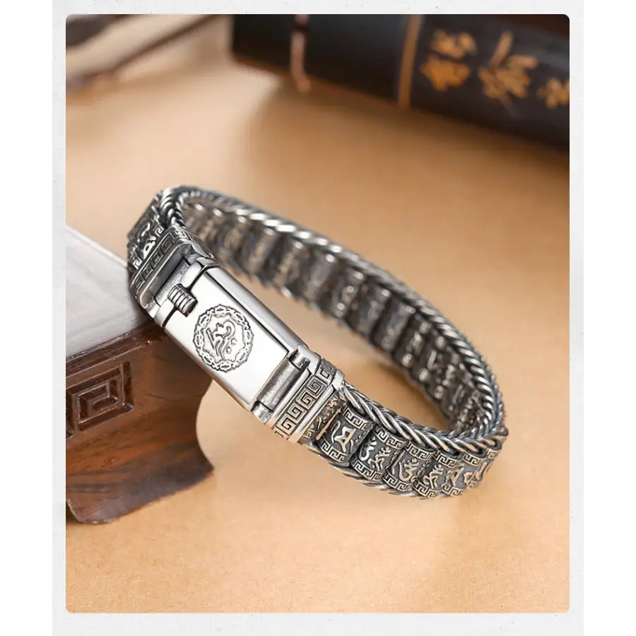 Tibetische Armkette mit Buddhistischen Mustern -