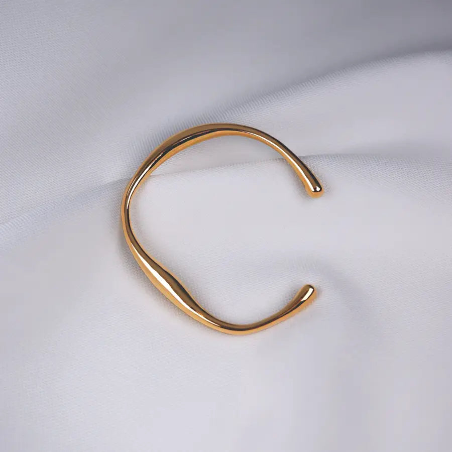 ungleichmäßiger Armreif-Edelstahl Gold Farben-Wasserfester