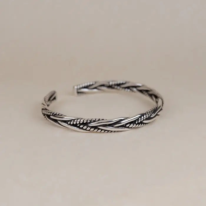 Für echte Wikinger Fans - unser Armreif mit Flechtmuster!