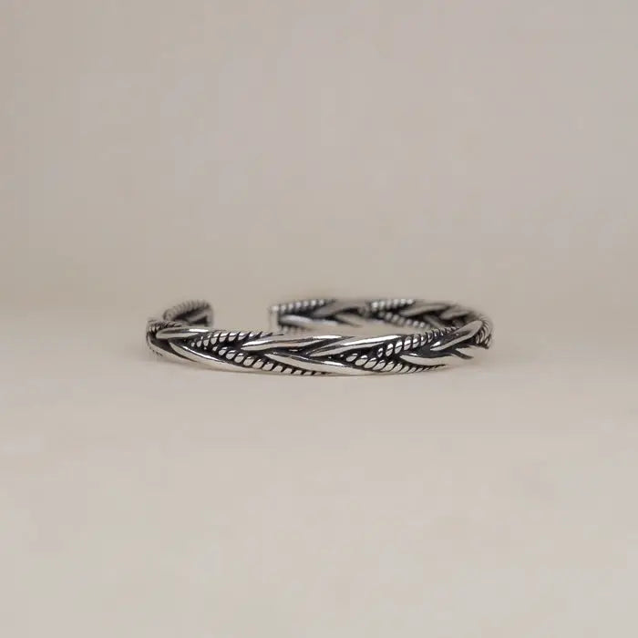 Für echte Wikinger Fans - unser Armreif mit Flechtmuster!