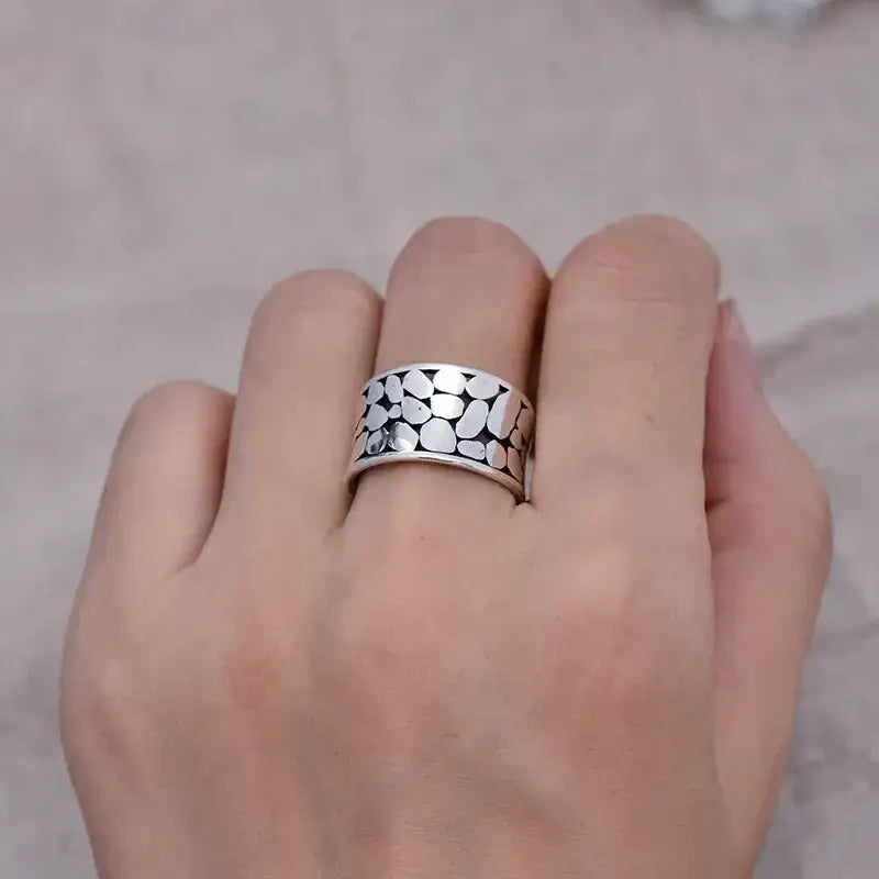 Wikinger Design Ring als Verstellbarer Breiter Ring in Silber überzogen als Unregelmäßiger Ring-shelago eu schmuck-silber ring-wikinger ring-verstellbarer ring