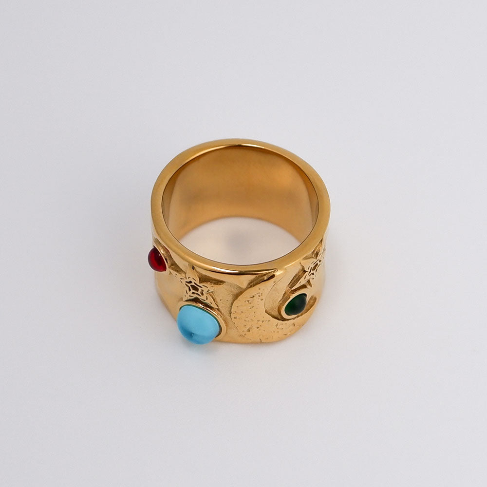 Breiter Boho Mond und Sterne Statement Ring, vergoldet - Breiter Boho Statement Ring vergoldet, Mond und Sterne Motiv - Shelago Schmuck