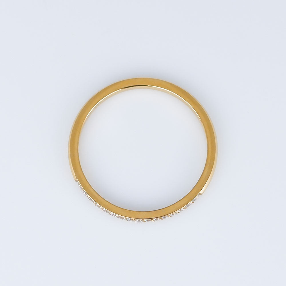 Dünner Zirkonia Pavé Ring Damen, vergoldet - eleganter Glanz mit klaren Kanten, entdecke den dünnen Zirkonia Pavé Ring in Gold - Shelago Schmuck