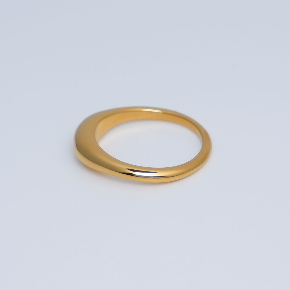 Organischer Statement Ring Gold, Edelstahl vergoldet - Organischer Statement Ring in Gold – moderner Look aus vergoldetem Edelstahl - Shelago Schmuck