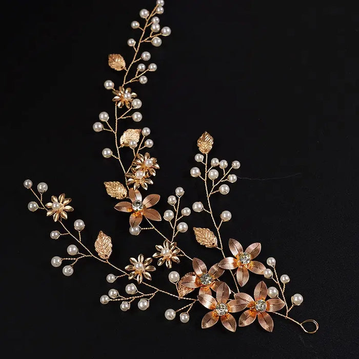 Brauthaarschmuck mit Blumen Perlen-Haarranke aus 3