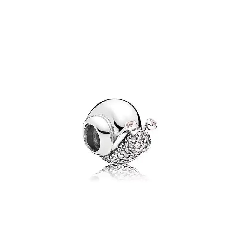 SchneckeZirkon-Charm Schnecke-Schnecke Charm Anhänger-Charm Schnecke mit Zirkon-Charm Armband Anhänger-Jahrestag Geschenk für Sie-Shelago Schmuck-