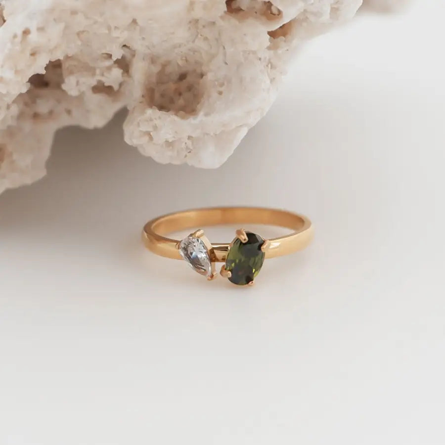 eleganter Goldring Edelstahl-zarter vergoldeter Damenring-zarte Damenring-filigraner Ring Gold Damen-Damenring Zirkonia grün weiß-Geschenk Damenring filigran-Shelago Schmuck