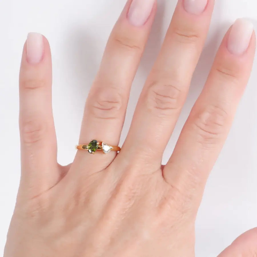 eleganter Goldring Edelstahl-zarter vergoldeter Damenring-zarte Damenring-filigraner Ring Gold Damen-Damenring Zirkonia grün weiß-Geschenk Damenring filigran-Shelago Schmuck