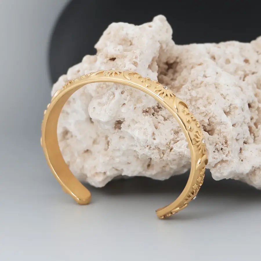 Himmelslicht Armreif-Armreif Sonne Mond Sterne-Damen Armreif vergoldet-Sonnen Mond Sterne Schmuck-Edelstahl Armreif Damen-Vergoldeter Damenarmreif-SHELAGO SCHMUCK
