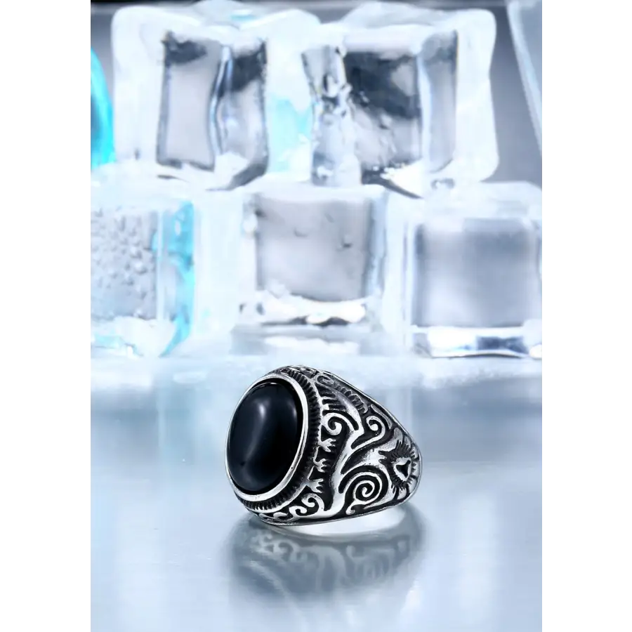 Retro Tattoo Muster Ring mit Rundem Schwarz Stein als Massiv