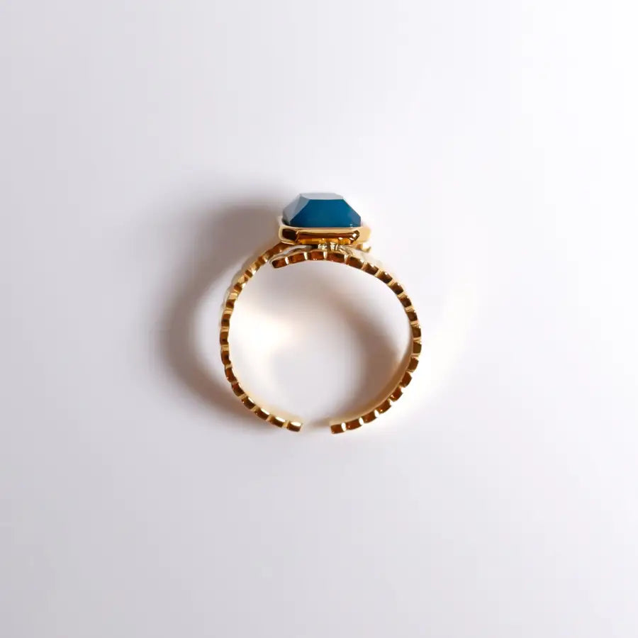 Ring mit Blauem Stein - Ringe